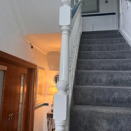 The Light House 3*