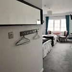The Light House 3*